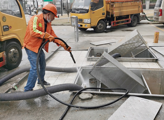 彬村山华侨农场隔油池清理